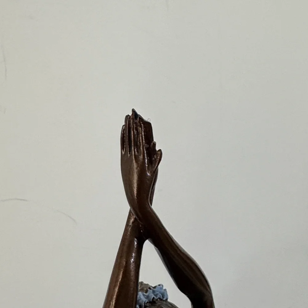 Elegant Ballerina Bronze Style (Resin) Statue 16 3/4"H x 6"W - Vintage - Picture 7 of 13